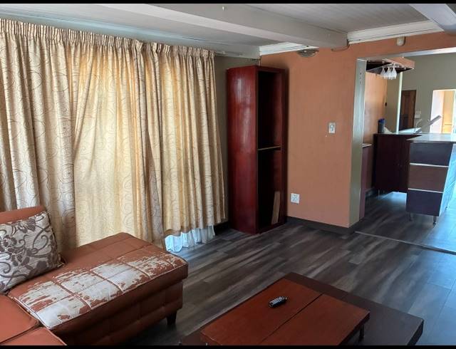 5 BEDROOM HOUSE FOR SALE IN HURLYVALE